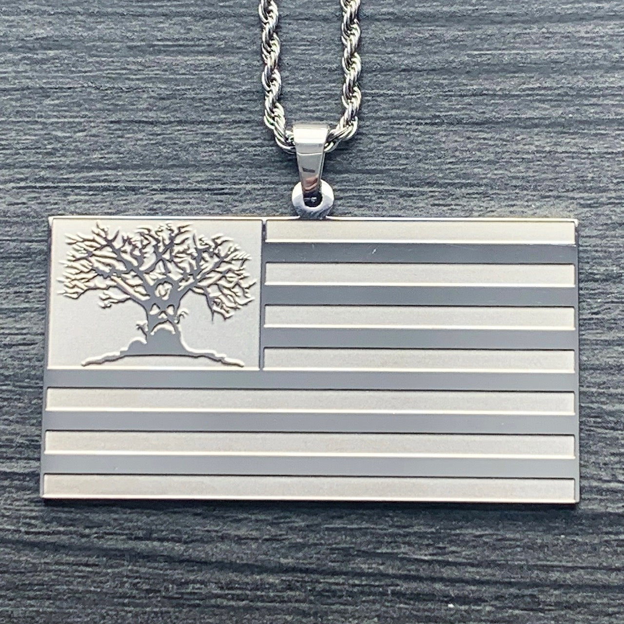 'Harold Flag' Necklace