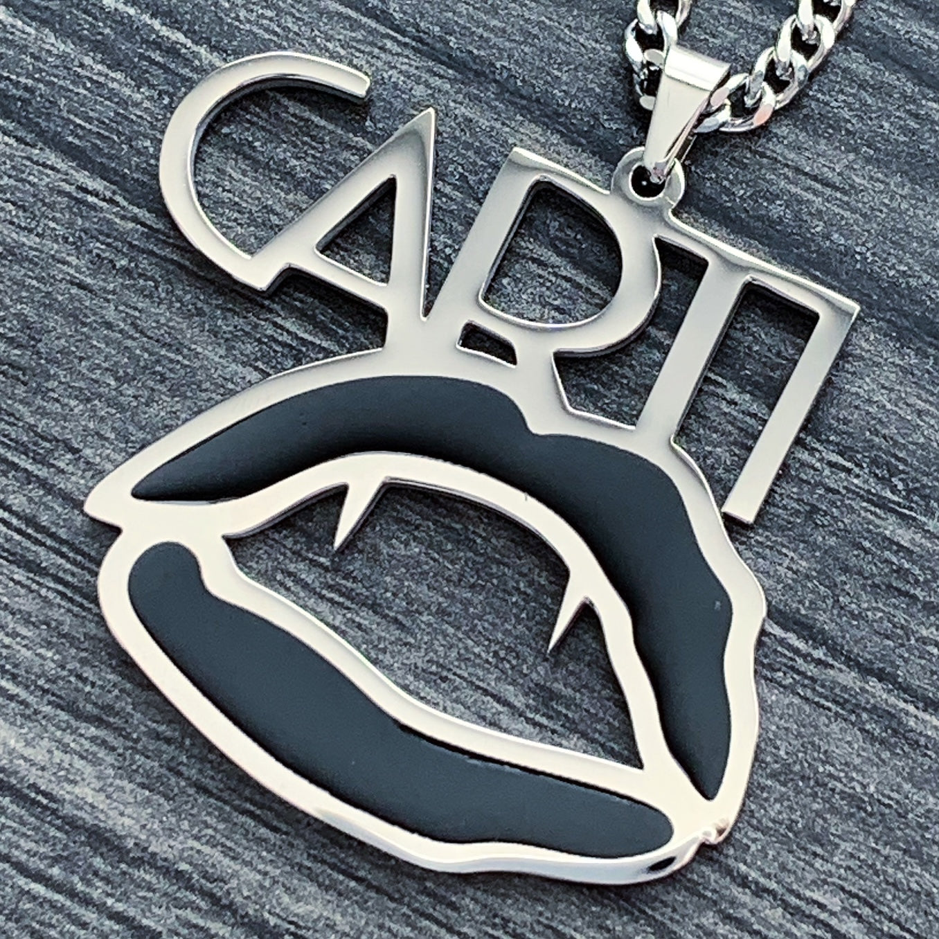 Black 'King Vamp' Necklace