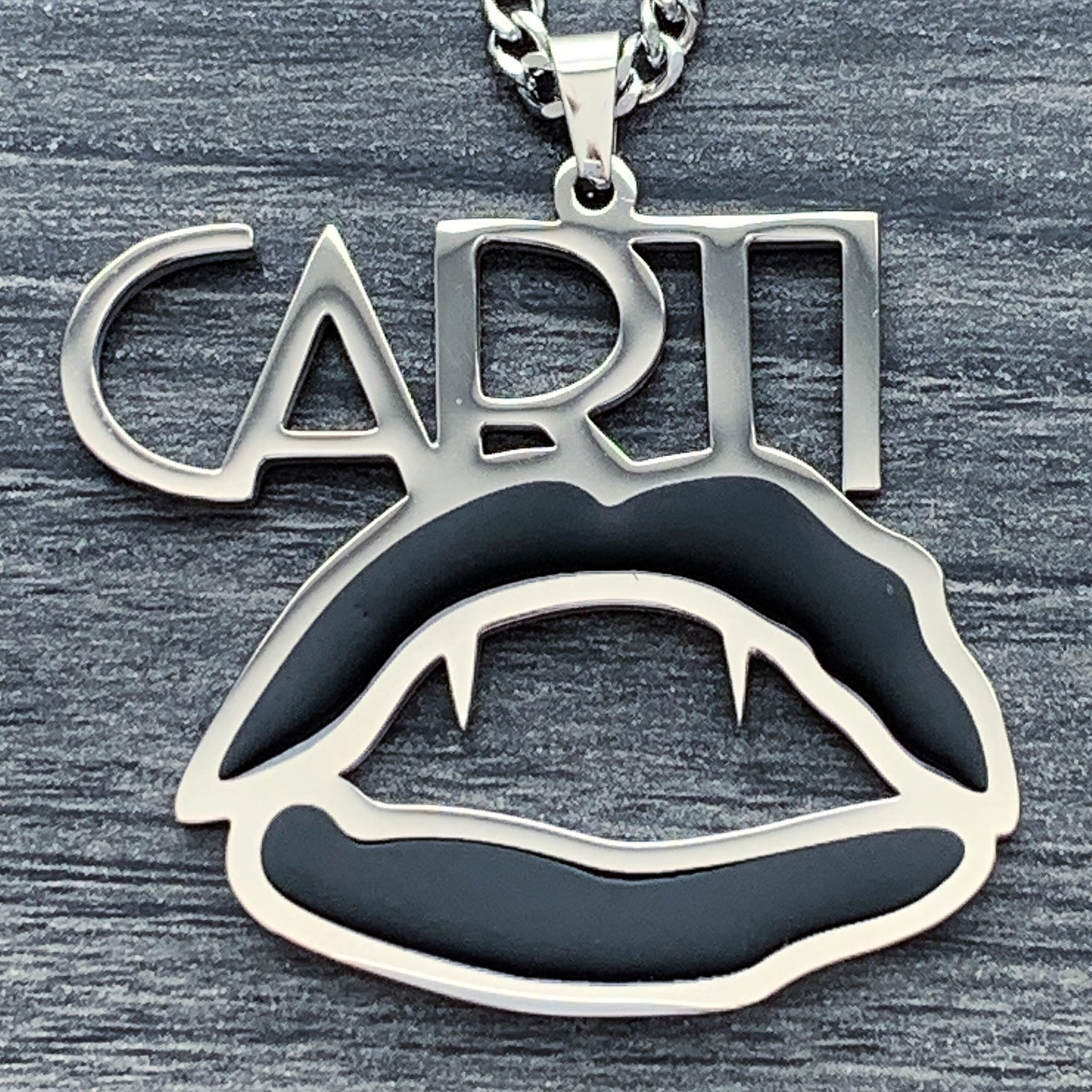 Black 'King Vamp' Necklace