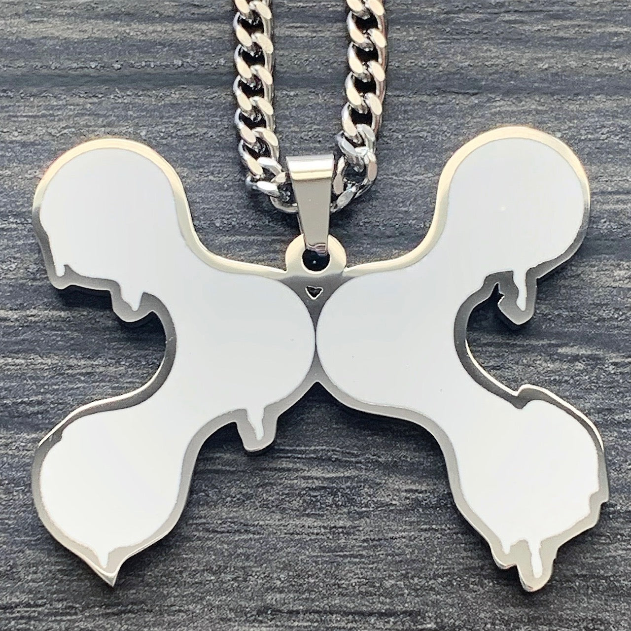White 'DXXM Life' Necklace