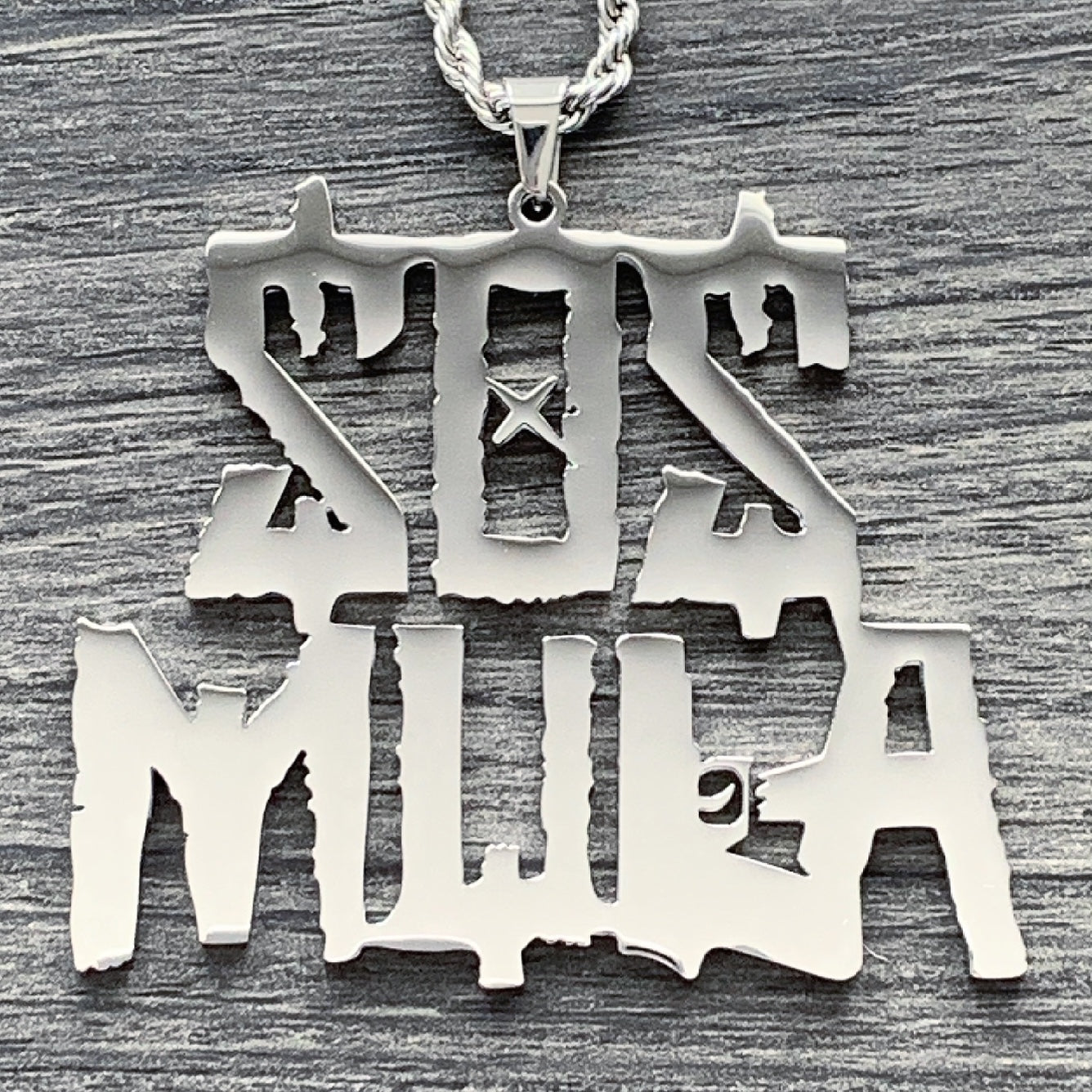 'SosMula' Necklace