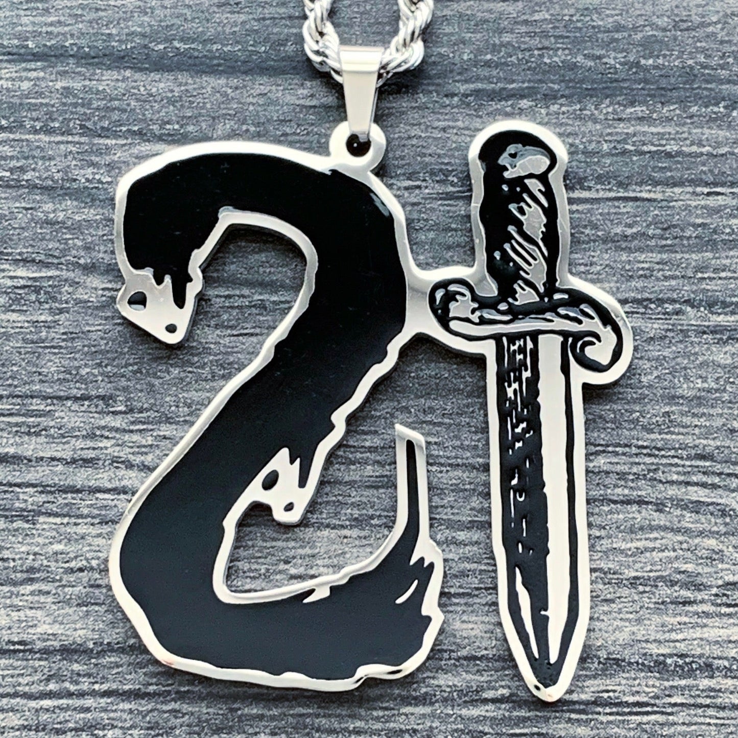 Black '21' Necklace