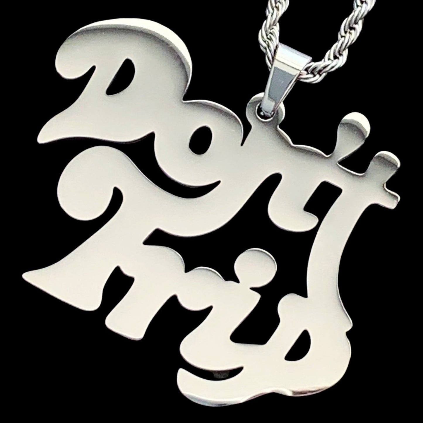 'Don't Trip' Necklace